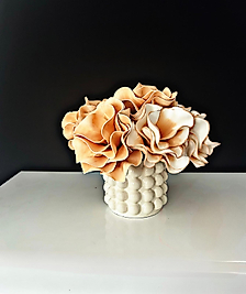 BEYAZ VAZOLU SOFT SOMON ÇİÇEKLER