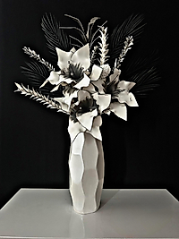 Büyük Beyaz Vazolu Aranjman Çiçek