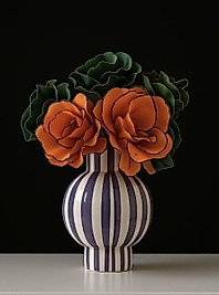 MOR SAKSI ÜZERİNE CANLI RENKLİ ÇİÇEKLER