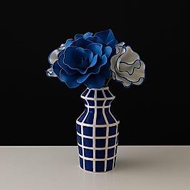 MAVİ VAZO ÜZERİNE MAVİ ÇİÇEKLER