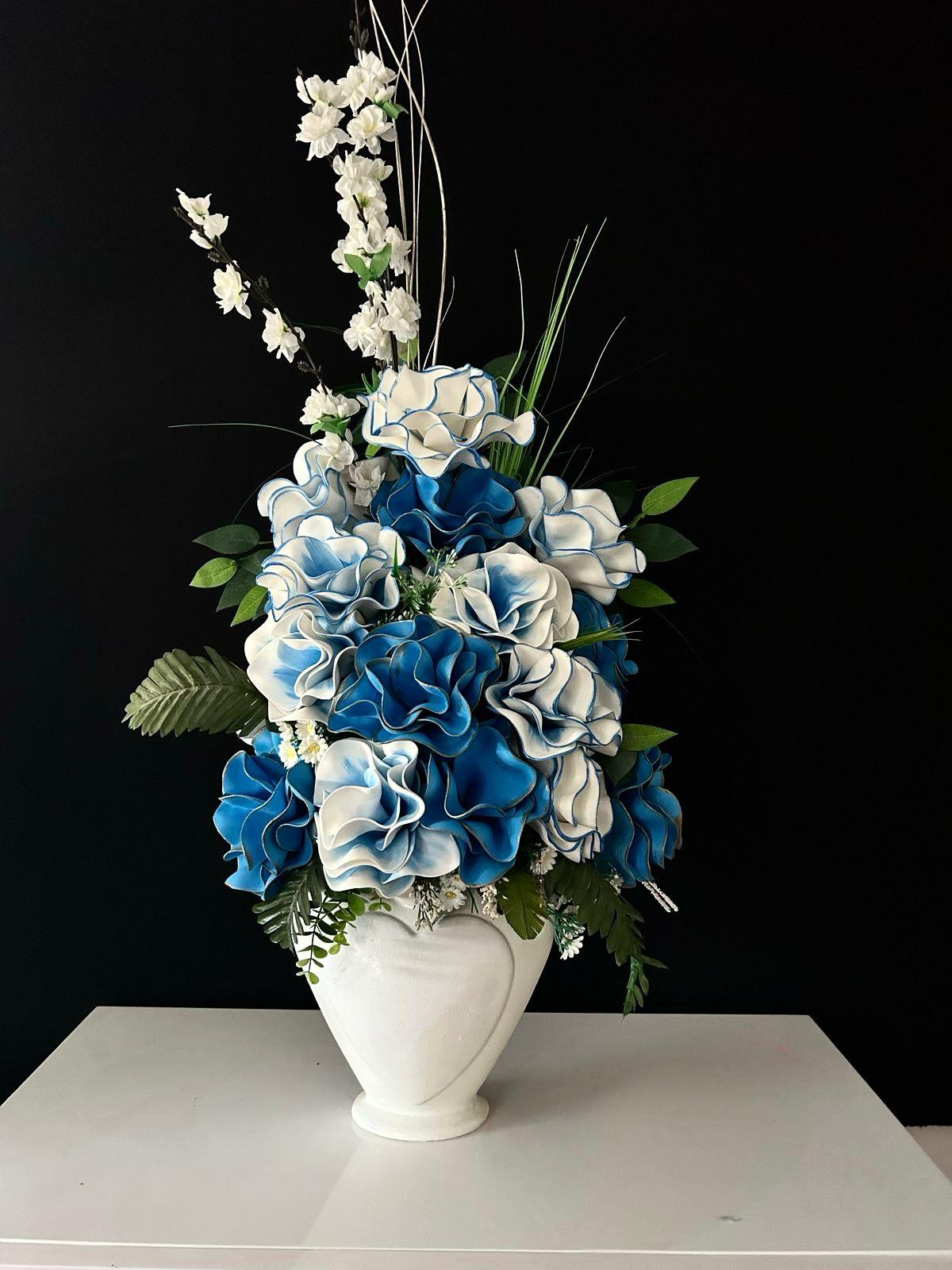 MAVİ BEYAZ BÜYÜK ARANJMAN ÇİÇEK